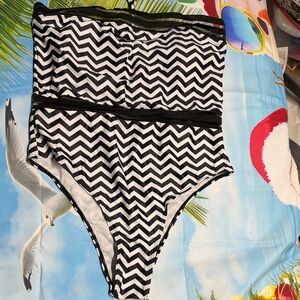 Chevron Patterned One Piece Swimsuit